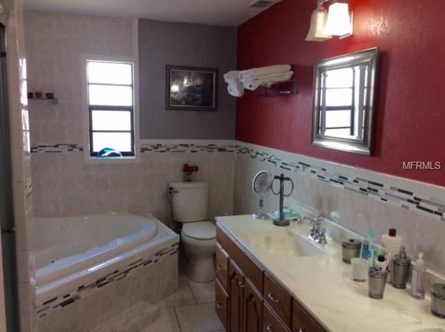 1811 PARADISE DRIVE, KISSIMMEE, Florida 34741, 3 Bedrooms Bedrooms, 5 Rooms Rooms,2 BathroomsBathrooms,Residential,For sale,PARADISE,S4856657