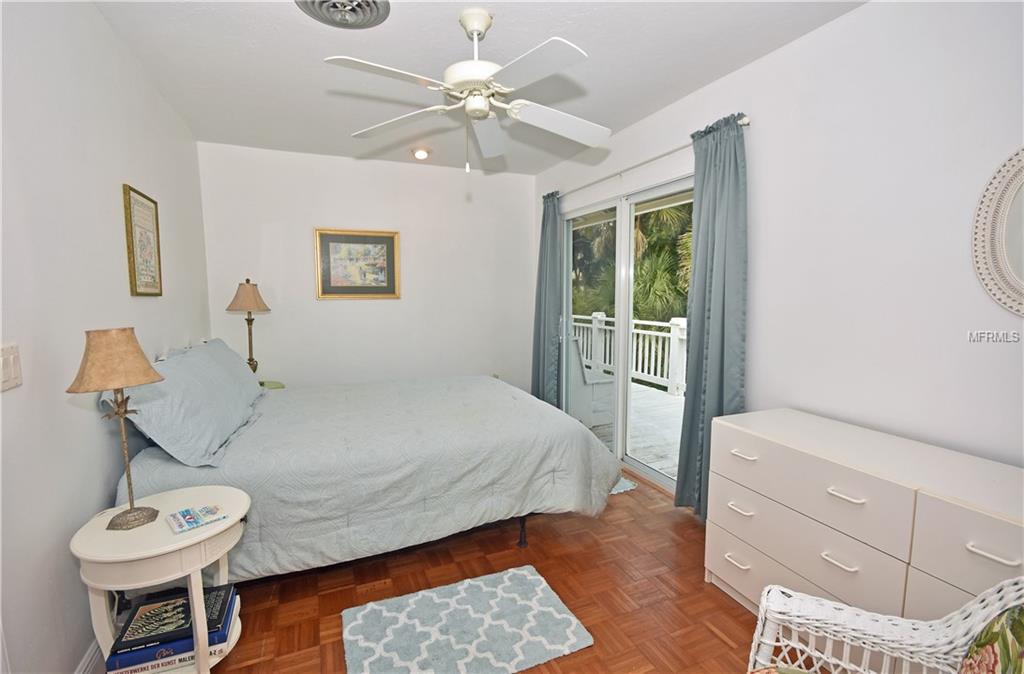 7211 MANASOTA KEY ROAD, ENGLEWOOD, Florida 34223, 3 Bedrooms Bedrooms, 8 Rooms Rooms,3 BathroomsBathrooms,Residential,For sale,MANASOTA KEY,D5922967