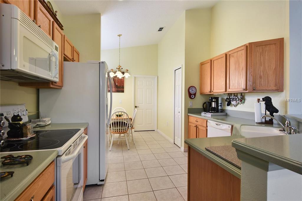 398 SILVER MAPLE ROAD, GROVELAND, Florida 34736, 2 Bedrooms Bedrooms, 6 Rooms Rooms,2 BathroomsBathrooms,Residential,For sale,SILVER MAPLE,G4852758