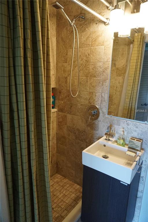 8832 BAY POINTE DRIVE, TAMPA, Florida 33615, 2 Bedrooms Bedrooms, 4 Rooms Rooms,2 BathroomsBathrooms,Residential,For sale,BAY POINTE,T2902434