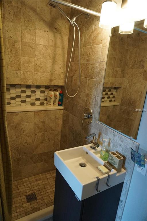 8832 BAY POINTE DRIVE, TAMPA, Florida 33615, 2 Bedrooms Bedrooms, 4 Rooms Rooms,2 BathroomsBathrooms,Residential,For sale,BAY POINTE,T2902434