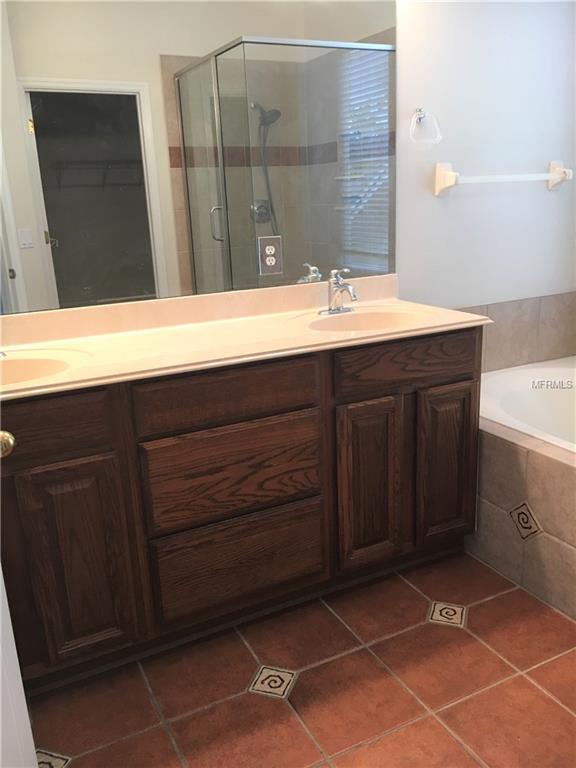 913 PONDVIEW COURT, CELEBRATION, Florida 34747, 4 Bedrooms Bedrooms, 8 Rooms Rooms,2 BathroomsBathrooms,Residential,For sale,PONDVIEW,O5546742