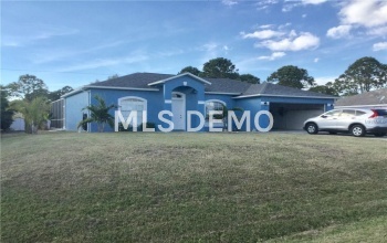 7203 SUNNYBROOK BOULEVARD, ENGLEWOOD, Florida 34224, 3 Bedrooms Bedrooms, 4 Rooms Rooms,2 BathroomsBathrooms,Residential,For sale,SUNNYBROOK,N5915419
