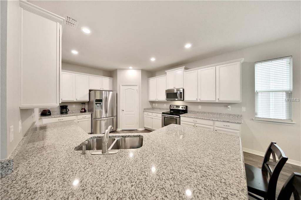 14414 BREDA CENTER LOOP, WINTER GARDEN, Florida 34787, 4 Bedrooms Bedrooms, 10 Rooms Rooms,2 BathroomsBathrooms,Residential,For sale,BREDA CENTER,O5555601