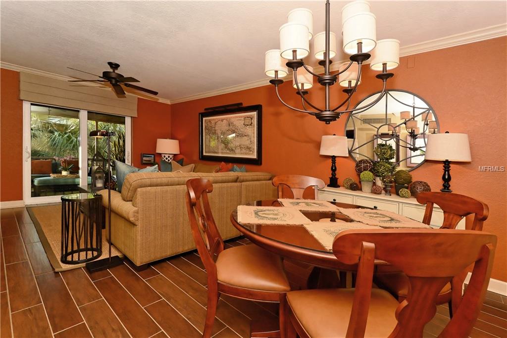 930 LA COSTA CIRCLE, SARASOTA, Florida 34237, 2 Bedrooms Bedrooms, 5 Rooms Rooms,2 BathroomsBathrooms,Residential,For sale,LA COSTA,A4208430
