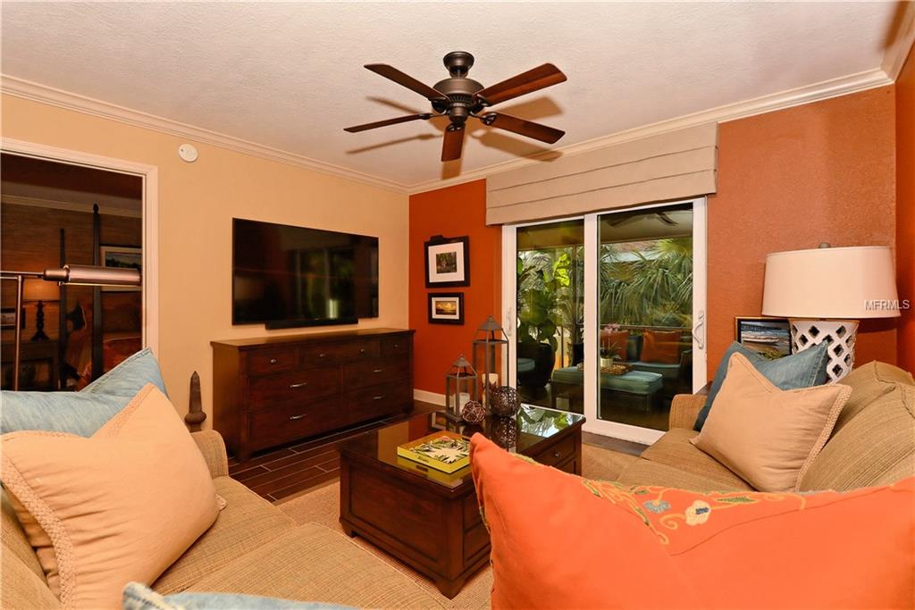 930 LA COSTA CIRCLE, SARASOTA, Florida 34237, 2 Bedrooms Bedrooms, 5 Rooms Rooms,2 BathroomsBathrooms,Residential,For sale,LA COSTA,A4208430