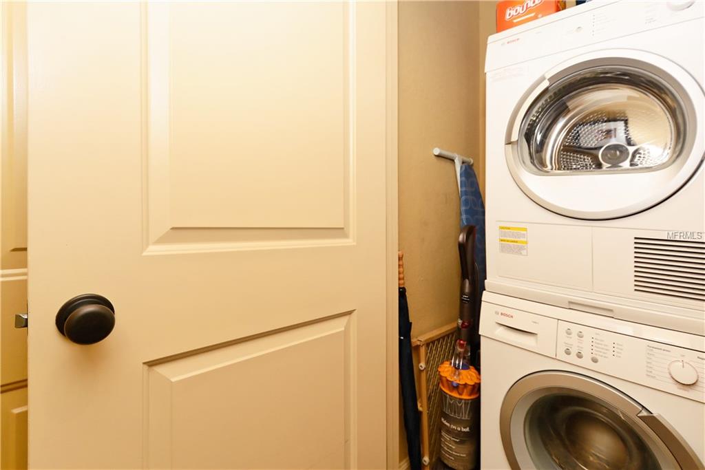 930 LA COSTA CIRCLE, SARASOTA, Florida 34237, 2 Bedrooms Bedrooms, 5 Rooms Rooms,2 BathroomsBathrooms,Residential,For sale,LA COSTA,A4208430