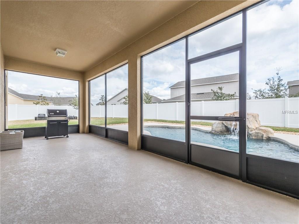 6103 SUNSET ISLE DRIVE, WINTER GARDEN, Florida 34787, 5 Bedrooms Bedrooms, 12 Rooms Rooms,3 BathroomsBathrooms,Residential,For sale,SUNSET ISLE,O5560706