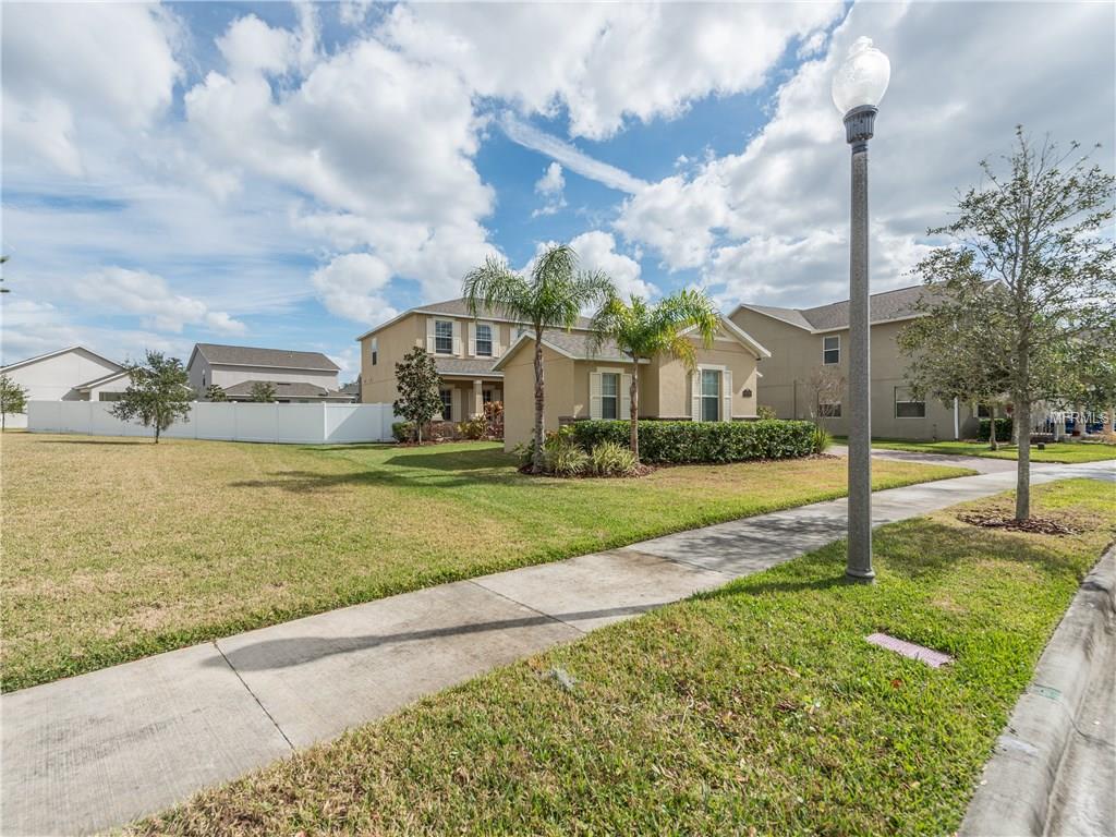6103 SUNSET ISLE DRIVE, WINTER GARDEN, Florida 34787, 5 Bedrooms Bedrooms, 12 Rooms Rooms,3 BathroomsBathrooms,Residential,For sale,SUNSET ISLE,O5560706