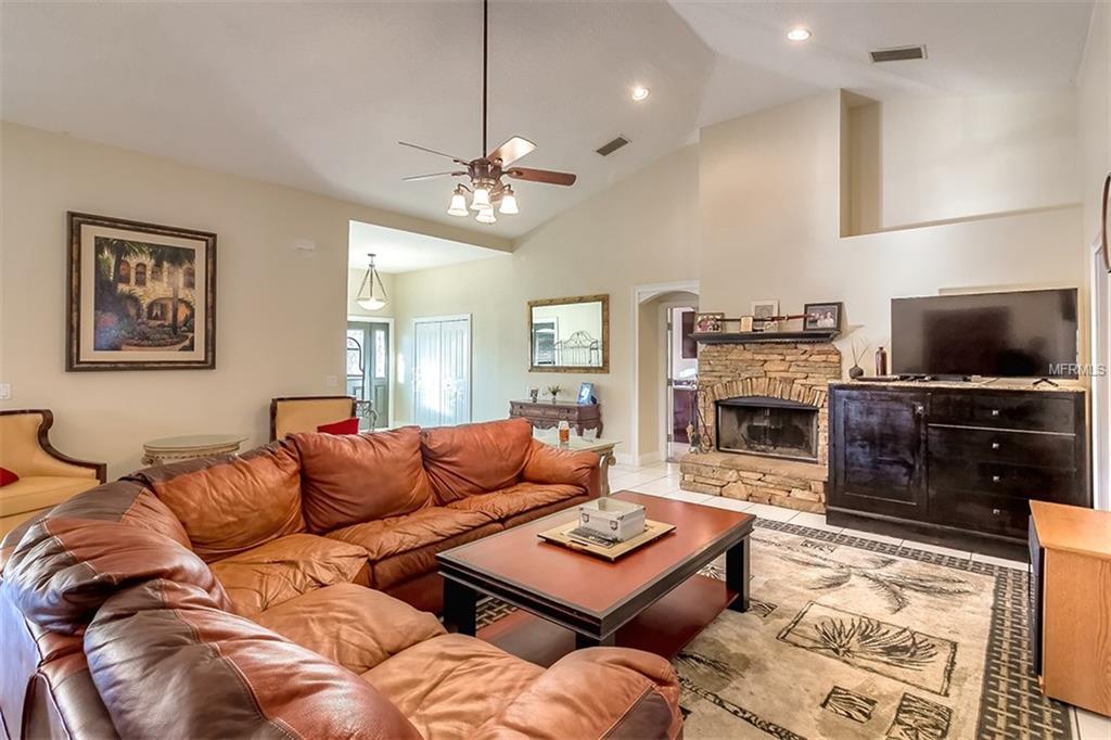 1475 BLACK BEAR RANCH, PIERSON, Florida 32180, 4 Bedrooms Bedrooms, 7 Rooms Rooms,3 BathroomsBathrooms,Residential,For sale,BLACK BEAR RANCH,V4722902