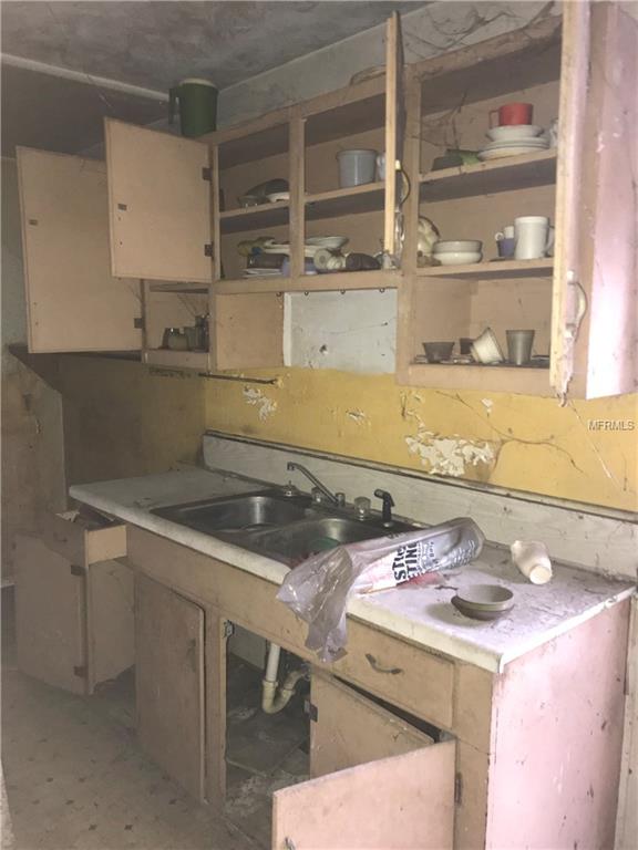 3306 N 34TH STREET, TAMPA, Florida 33605, 2 Bedrooms Bedrooms, 3 Rooms Rooms,1 BathroomBathrooms,Residential,For sale,34TH,O5561771