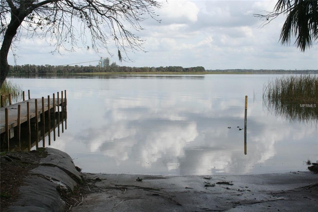 921 LAKEHURST STREET, LAKELAND, Florida 33805, 2 Bedrooms Bedrooms, 3 Rooms Rooms,2 BathroomsBathrooms,Residential,For sale,LAKEHURST,U7847571