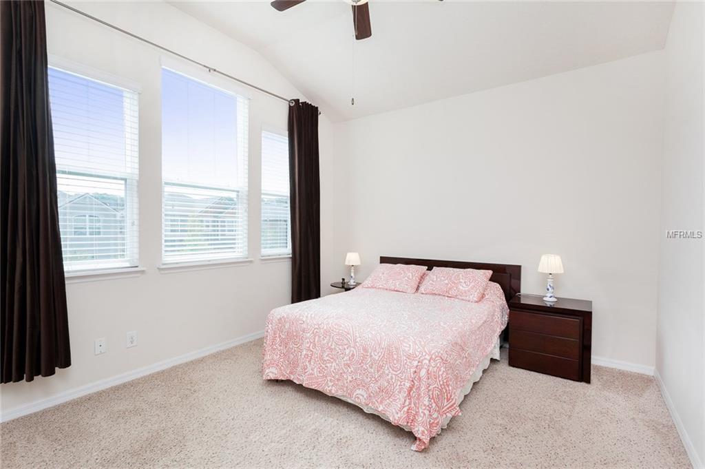 4971 LONGMEADOW PARK STREET, ORLANDO, Florida 32811, 4 Bedrooms Bedrooms, 9 Rooms Rooms,2 BathroomsBathrooms,Residential,For sale,LONGMEADOW PARK,O5539997