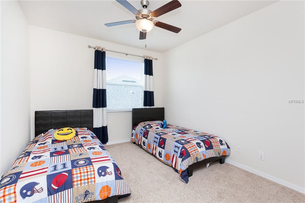 4971 LONGMEADOW PARK STREET, ORLANDO, Florida 32811, 4 Bedrooms Bedrooms, 9 Rooms Rooms,2 BathroomsBathrooms,Residential,For sale,LONGMEADOW PARK,O5539997