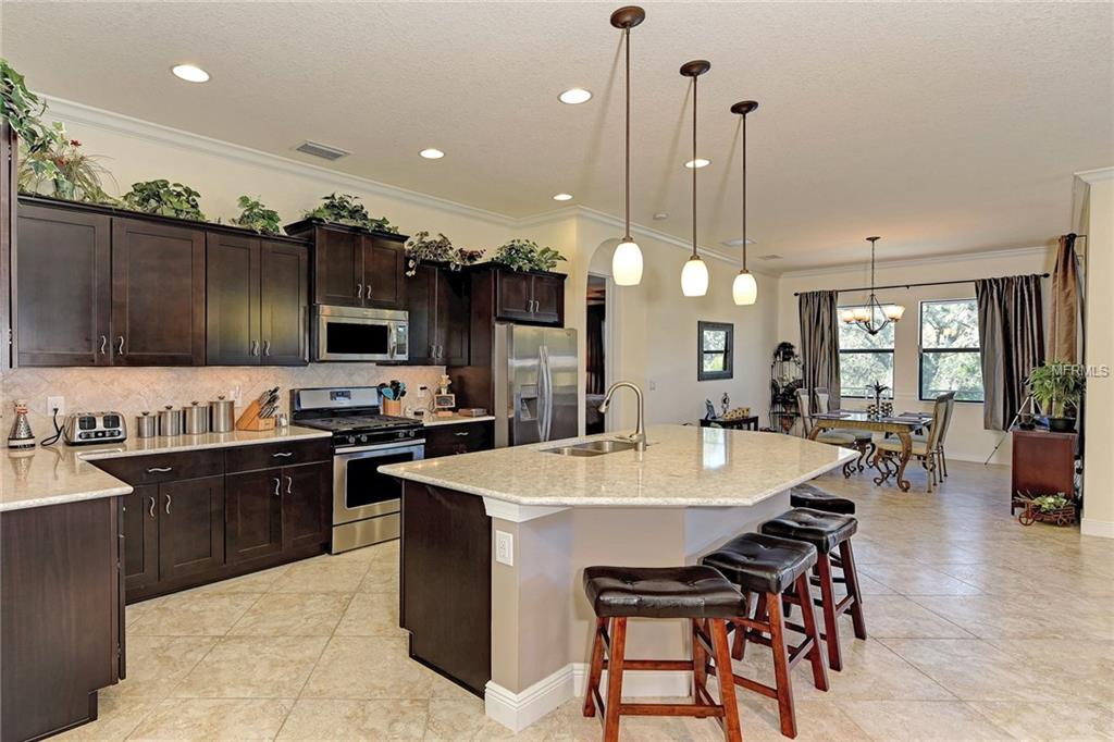 4410 BALTRY COURT, BRADENTON, Florida 34211, 4 Bedrooms Bedrooms, 8 Rooms Rooms,4 BathroomsBathrooms,Residential,For sale,BALTRY,A4199824