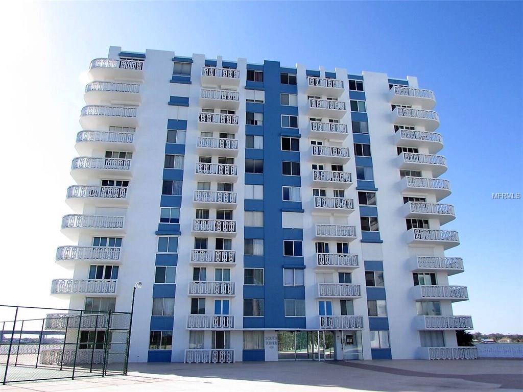 935 N HALIFAX AVENUE, DAYTONA BEACH, Florida 32118, 2 Bedrooms Bedrooms, 6 Rooms Rooms,2 BathroomsBathrooms,Residential,For sale,HALIFAX,O5549045