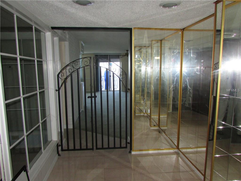 935 N HALIFAX AVENUE, DAYTONA BEACH, Florida 32118, 2 Bedrooms Bedrooms, 6 Rooms Rooms,2 BathroomsBathrooms,Residential,For sale,HALIFAX,O5549045