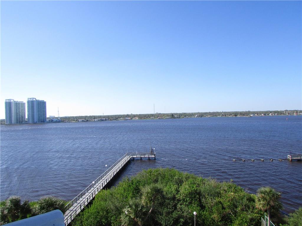 935 N HALIFAX AVENUE, DAYTONA BEACH, Florida 32118, 2 Bedrooms Bedrooms, 6 Rooms Rooms,2 BathroomsBathrooms,Residential,For sale,HALIFAX,O5549045