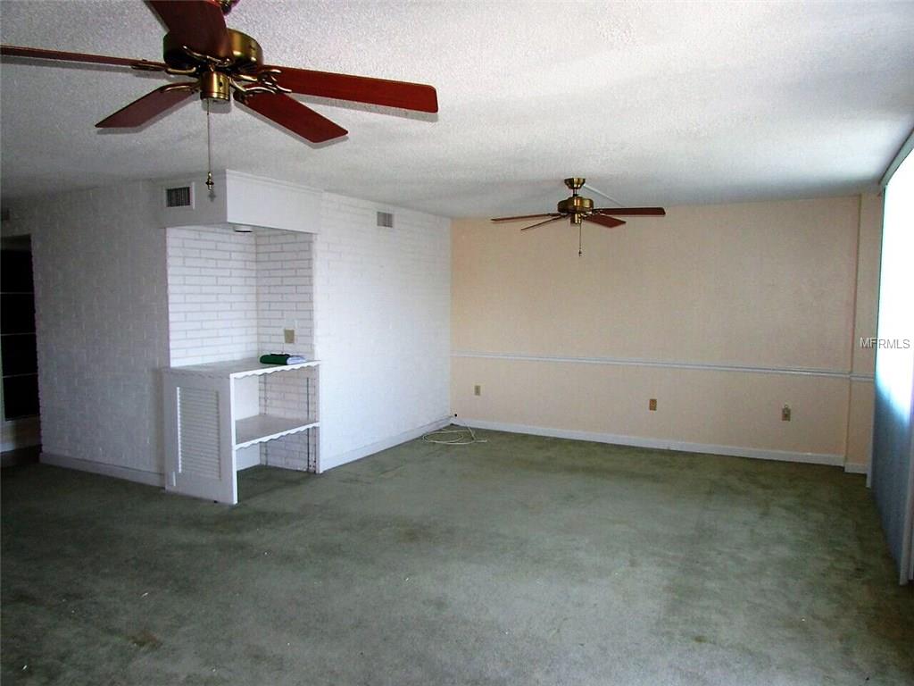 935 N HALIFAX AVENUE, DAYTONA BEACH, Florida 32118, 2 Bedrooms Bedrooms, 6 Rooms Rooms,2 BathroomsBathrooms,Residential,For sale,HALIFAX,O5549045