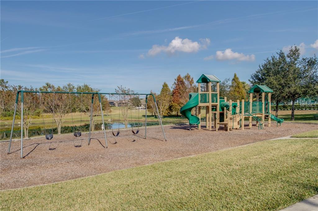 15646 GRANLUND STREET, WINTER GARDEN, Florida 34787, 5 Bedrooms Bedrooms, 13 Rooms Rooms,3 BathroomsBathrooms,Residential,For sale,GRANLUND,O5552951