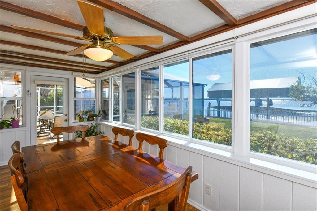 509 BAYVIEW DRIVE, HOLMES BEACH, Florida 34217, 3 Bedrooms Bedrooms, 5 Rooms Rooms,3 BathroomsBathrooms,Residential,For sale,BAYVIEW,A4208049