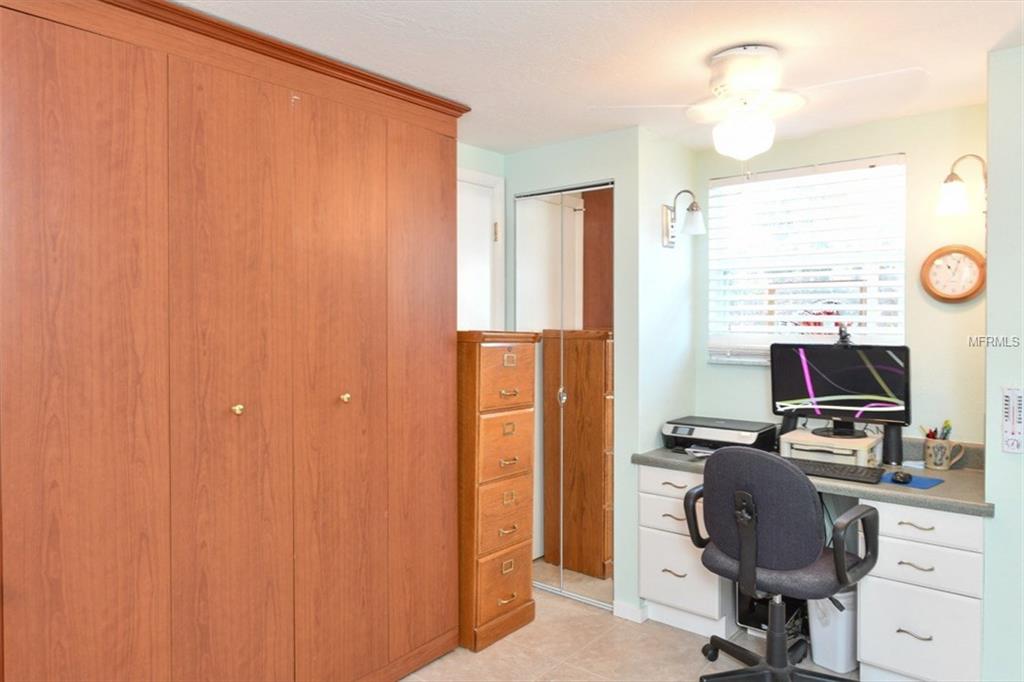 509 BAYVIEW DRIVE, HOLMES BEACH, Florida 34217, 3 Bedrooms Bedrooms, 5 Rooms Rooms,3 BathroomsBathrooms,Residential,For sale,BAYVIEW,A4208049