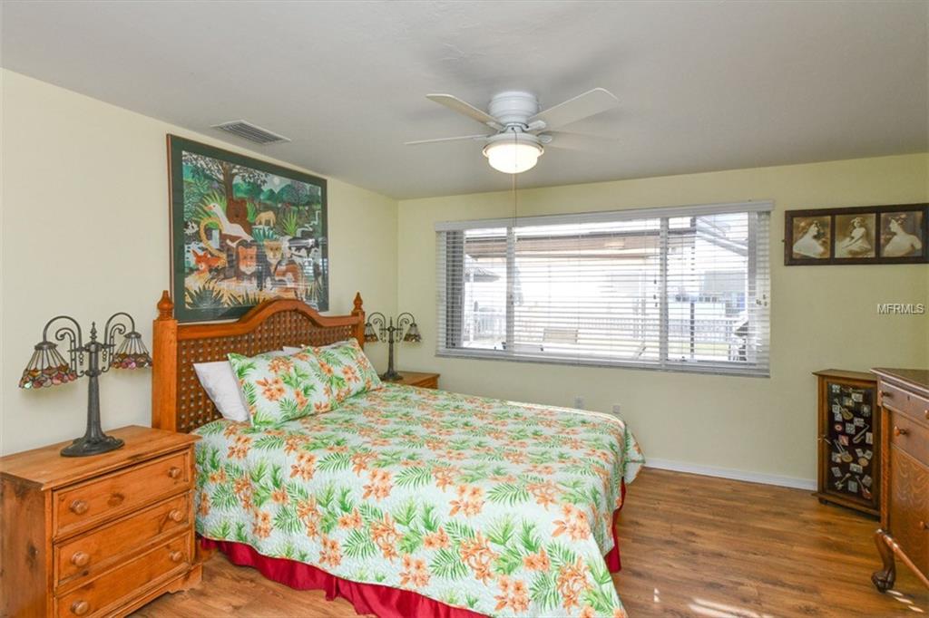 509 BAYVIEW DRIVE, HOLMES BEACH, Florida 34217, 3 Bedrooms Bedrooms, 5 Rooms Rooms,3 BathroomsBathrooms,Residential,For sale,BAYVIEW,A4208049