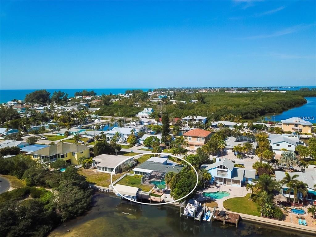 509 BAYVIEW DRIVE, HOLMES BEACH, Florida 34217, 3 Bedrooms Bedrooms, 5 Rooms Rooms,3 BathroomsBathrooms,Residential,For sale,BAYVIEW,A4208049