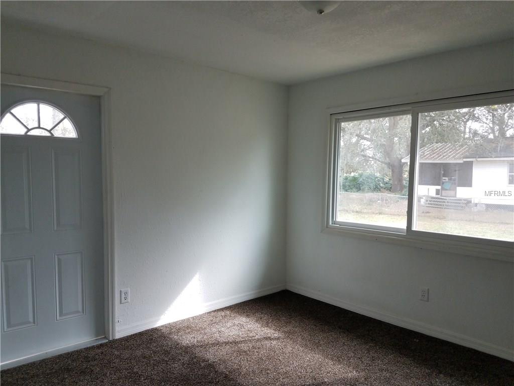 1323 RENEE AVENUE, ORLANDO, Florida 32825, 3 Bedrooms Bedrooms, 5 Rooms Rooms,1 BathroomBathrooms,Residential,For sale,RENEE,O5559277