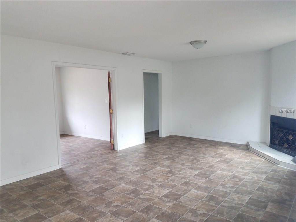 1323 RENEE AVENUE, ORLANDO, Florida 32825, 3 Bedrooms Bedrooms, 5 Rooms Rooms,1 BathroomBathrooms,Residential,For sale,RENEE,O5559277