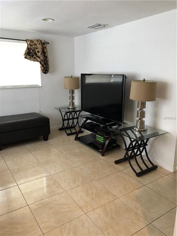 139 HIGHLAND AVENUE, AUBURNDALE, Florida 33823, 4 Bedrooms Bedrooms, 6 Rooms Rooms,2 BathroomsBathrooms,Residential,For sale,HIGHLAND,L4725380