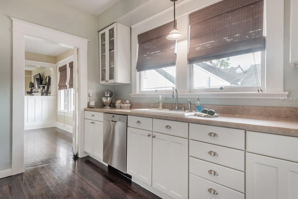 5707 N MIAMI AVENUE, TAMPA, Florida 33604, 2 Bedrooms Bedrooms, 8 Rooms Rooms,2 BathroomsBathrooms,Residential,For sale,MIAMI,T2927678