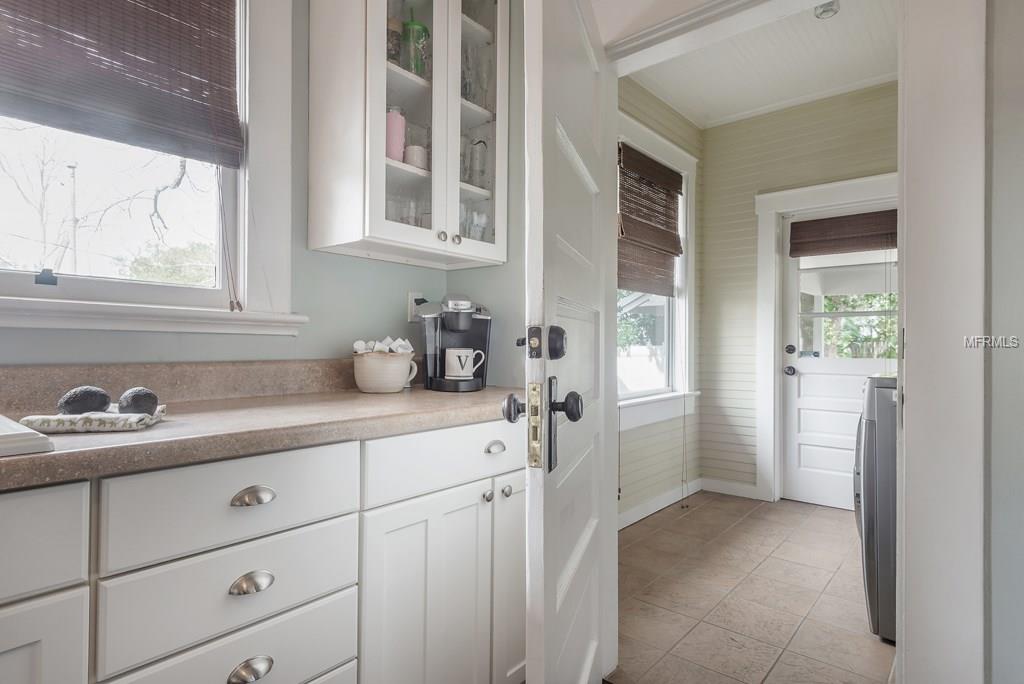 5707 N MIAMI AVENUE, TAMPA, Florida 33604, 2 Bedrooms Bedrooms, 8 Rooms Rooms,2 BathroomsBathrooms,Residential,For sale,MIAMI,T2927678