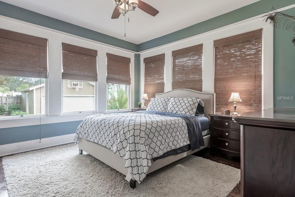 5707 N MIAMI AVENUE, TAMPA, Florida 33604, 2 Bedrooms Bedrooms, 8 Rooms Rooms,2 BathroomsBathrooms,Residential,For sale,MIAMI,T2927678