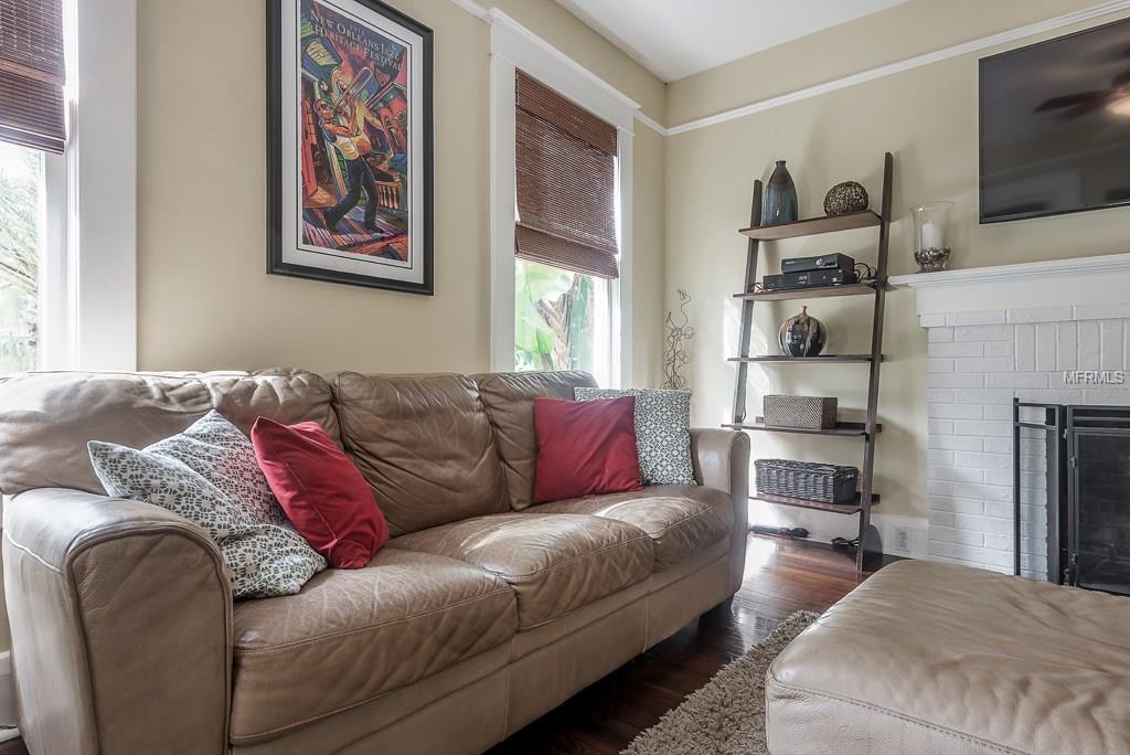 5707 N MIAMI AVENUE, TAMPA, Florida 33604, 2 Bedrooms Bedrooms, 8 Rooms Rooms,2 BathroomsBathrooms,Residential,For sale,MIAMI,T2927678