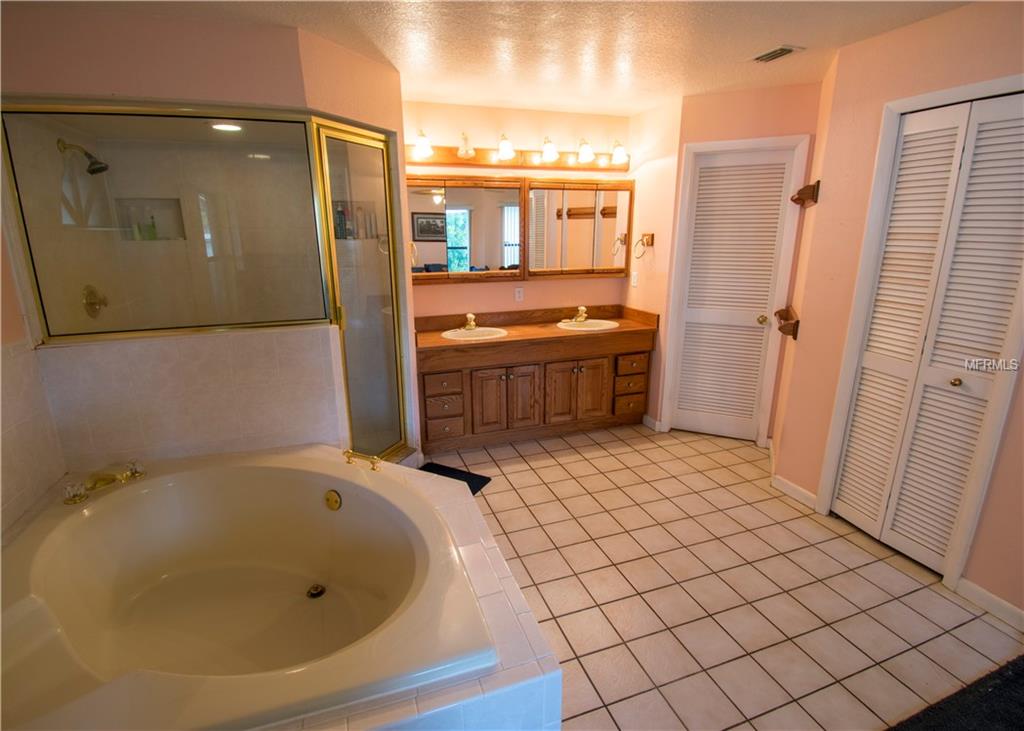 4432 BONNET LAKE DRIVE, HAINES CITY, Florida 33844, 3 Bedrooms Bedrooms, 3 Rooms Rooms,2 BathroomsBathrooms,Residential,For sale,BONNET LAKE,P4719047