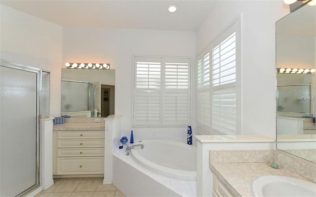 116 RIO TERRA, VENICE, Florida 34285, 3 Bedrooms Bedrooms, 7 Rooms Rooms,2 BathroomsBathrooms,Residential,For sale,RIO TERRA,N5912395