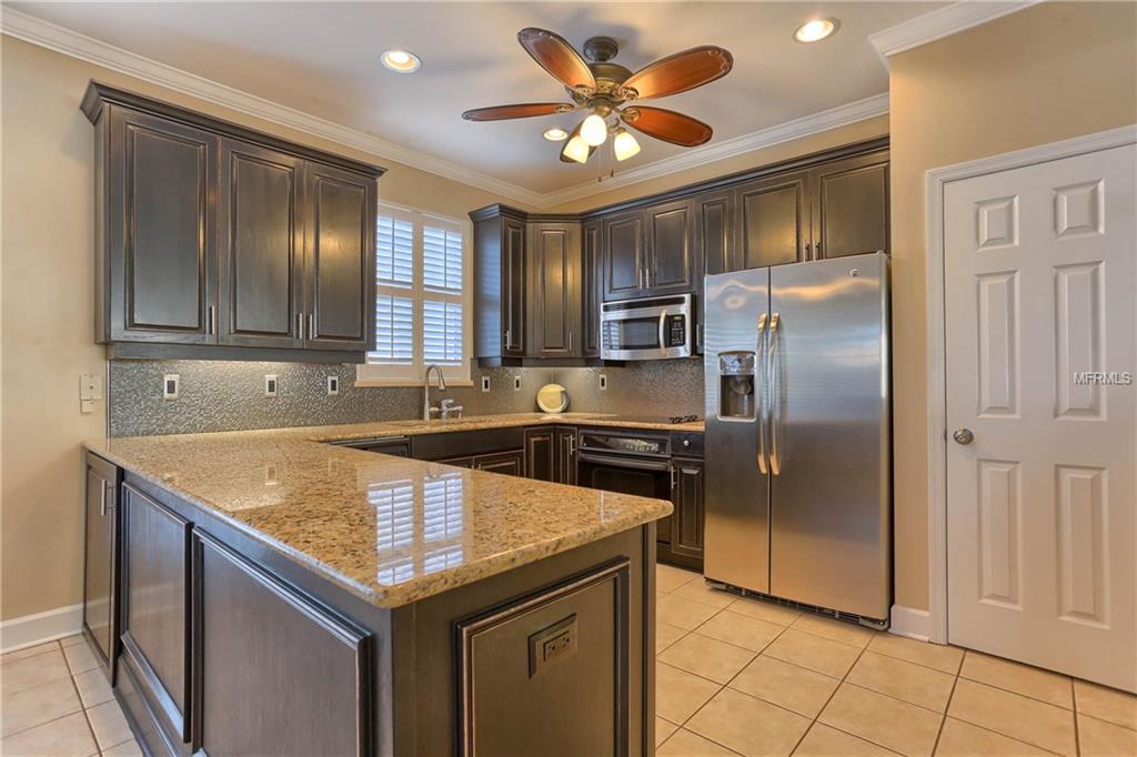 100 YACHT CLUB CIRCLE, NORTH REDINGTON BEACH, Florida 33708, 3 Bedrooms Bedrooms, 6 Rooms Rooms,2 BathroomsBathrooms,Residential,For sale,YACHT CLUB,U7831502