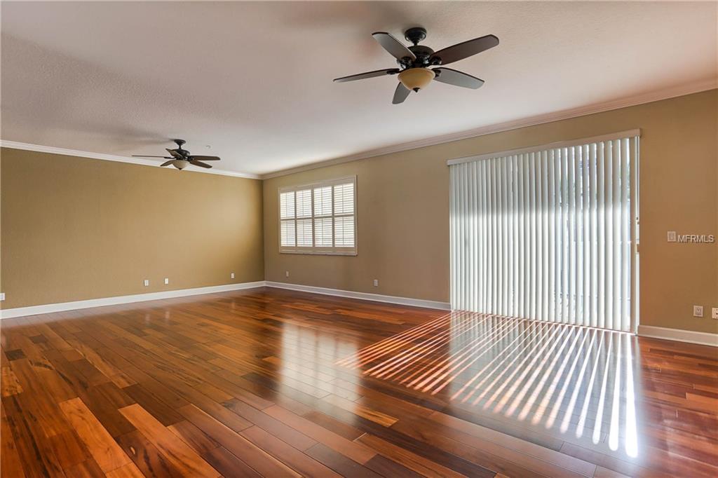 100 YACHT CLUB CIRCLE, NORTH REDINGTON BEACH, Florida 33708, 3 Bedrooms Bedrooms, 6 Rooms Rooms,2 BathroomsBathrooms,Residential,For sale,YACHT CLUB,U7831502