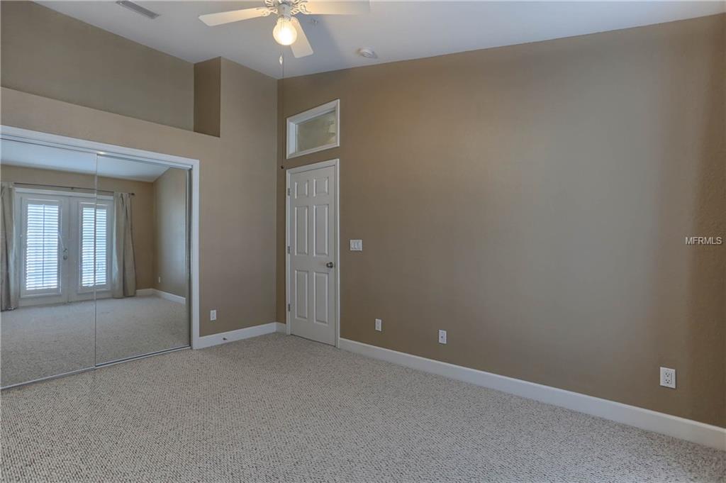 100 YACHT CLUB CIRCLE, NORTH REDINGTON BEACH, Florida 33708, 3 Bedrooms Bedrooms, 6 Rooms Rooms,2 BathroomsBathrooms,Residential,For sale,YACHT CLUB,U7831502