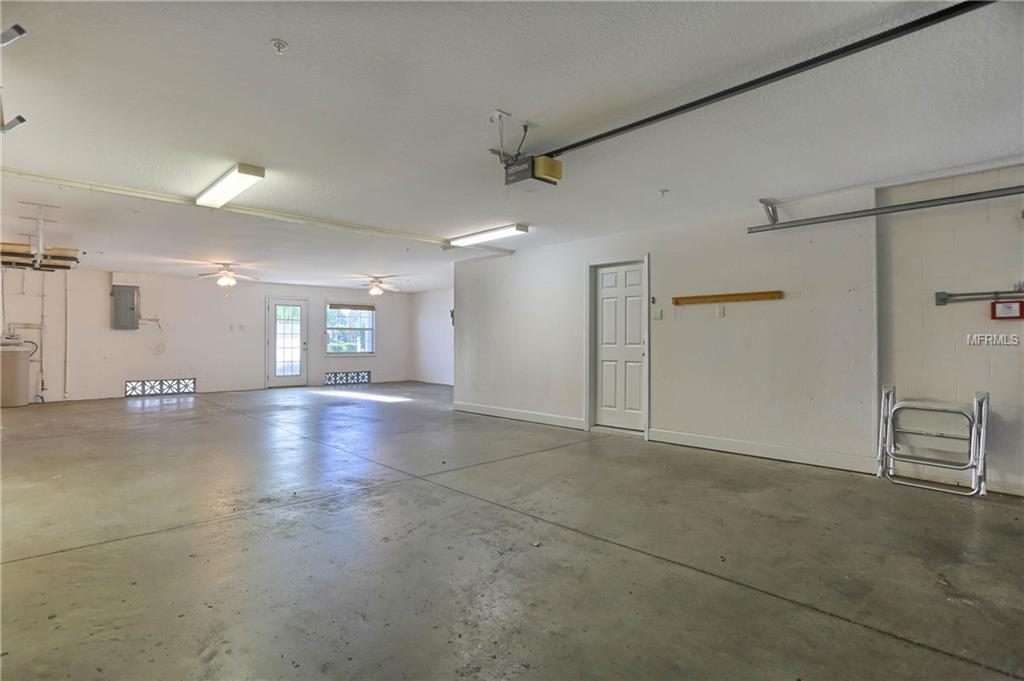 100 YACHT CLUB CIRCLE, NORTH REDINGTON BEACH, Florida 33708, 3 Bedrooms Bedrooms, 6 Rooms Rooms,2 BathroomsBathrooms,Residential,For sale,YACHT CLUB,U7831502