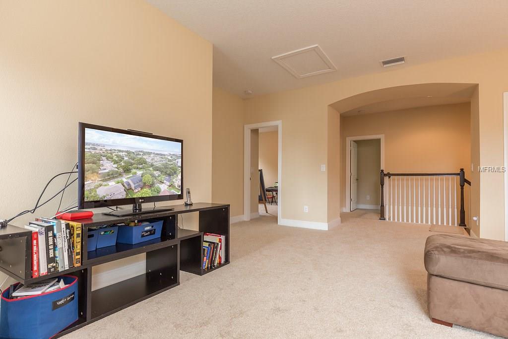 5217 W CLEVELAND STREET, TAMPA, Florida 33609, 4 Bedrooms Bedrooms, 8 Rooms Rooms,3 BathroomsBathrooms,Residential,For sale,CLEVELAND,U7834391