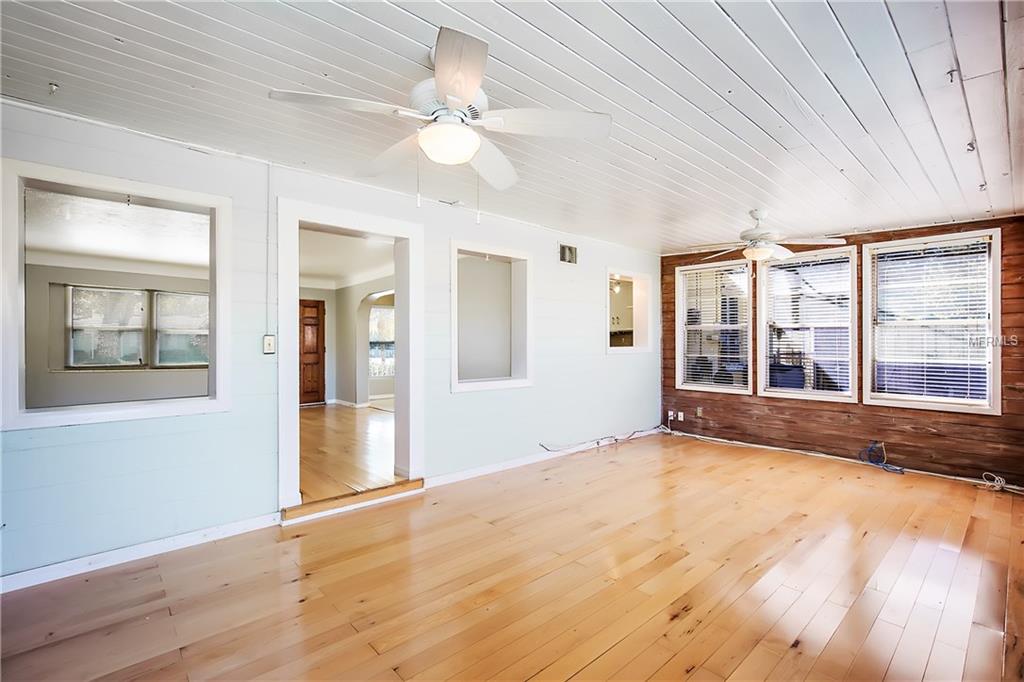 4401 24TH AVENUE N, ST PETERSBURG, Florida 33713, 3 Bedrooms Bedrooms, 5 Rooms Rooms,1 BathroomBathrooms,Residential,For sale,24TH,U7836526