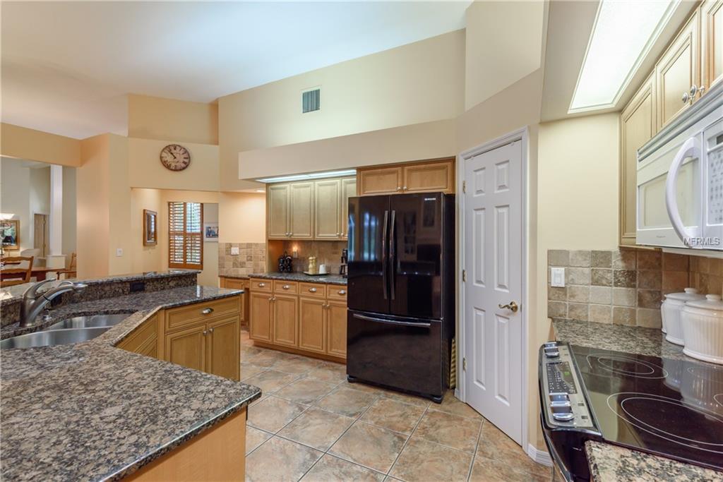 6629 SAINT JAMES CROSSING, UNIVERSITY PARK, Florida 34201, 3 Bedrooms Bedrooms, 8 Rooms Rooms,3 BathroomsBathrooms,Residential,For sale,SAINT JAMES,A4206993