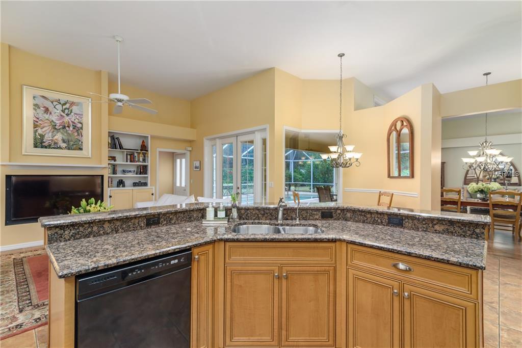 6629 SAINT JAMES CROSSING, UNIVERSITY PARK, Florida 34201, 3 Bedrooms Bedrooms, 8 Rooms Rooms,3 BathroomsBathrooms,Residential,For sale,SAINT JAMES,A4206993