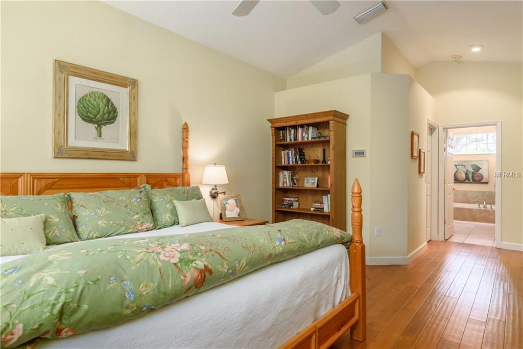 6629 SAINT JAMES CROSSING, UNIVERSITY PARK, Florida 34201, 3 Bedrooms Bedrooms, 8 Rooms Rooms,3 BathroomsBathrooms,Residential,For sale,SAINT JAMES,A4206993