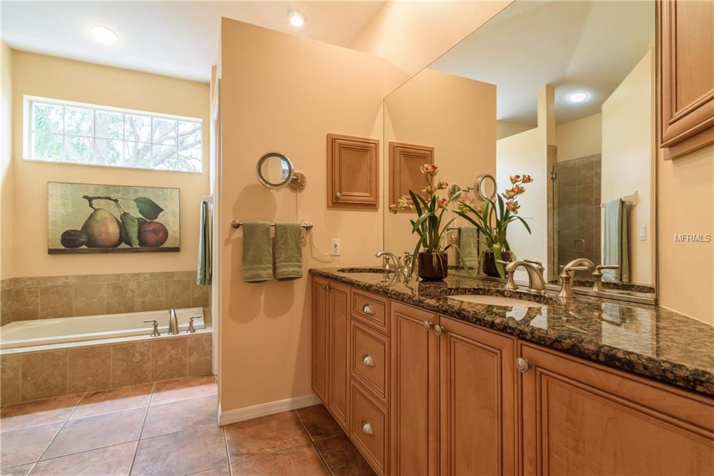 6629 SAINT JAMES CROSSING, UNIVERSITY PARK, Florida 34201, 3 Bedrooms Bedrooms, 8 Rooms Rooms,3 BathroomsBathrooms,Residential,For sale,SAINT JAMES,A4206993