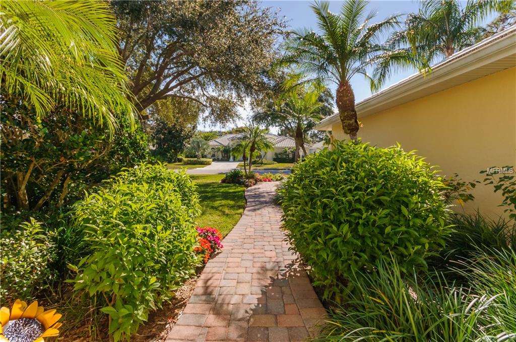 6629 SAINT JAMES CROSSING, UNIVERSITY PARK, Florida 34201, 3 Bedrooms Bedrooms, 8 Rooms Rooms,3 BathroomsBathrooms,Residential,For sale,SAINT JAMES,A4206993