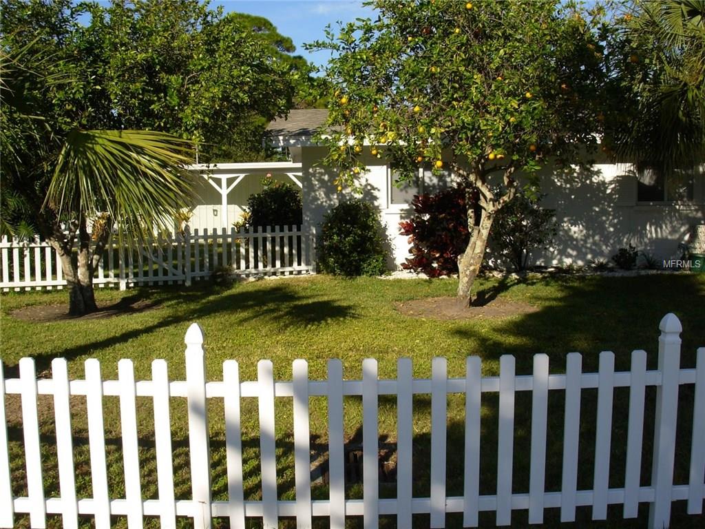 421 LYONS BAY ROAD, NOKOMIS, Florida 34275, 3 Bedrooms Bedrooms, 3 Rooms Rooms,2 BathroomsBathrooms,Residential,For sale,LYONS BAY,T2924432