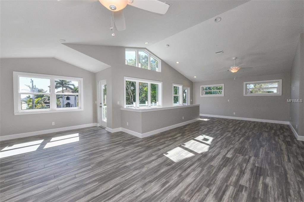 412 BAYVIEW PARKWAY, NOKOMIS, Florida 34275, 3 Bedrooms Bedrooms, 11 Rooms Rooms,2 BathroomsBathrooms,Residential,For sale,BAYVIEW,A4208431